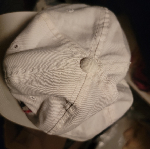 Vintage Tommy Hilfiger hat - Picture 3 of 4